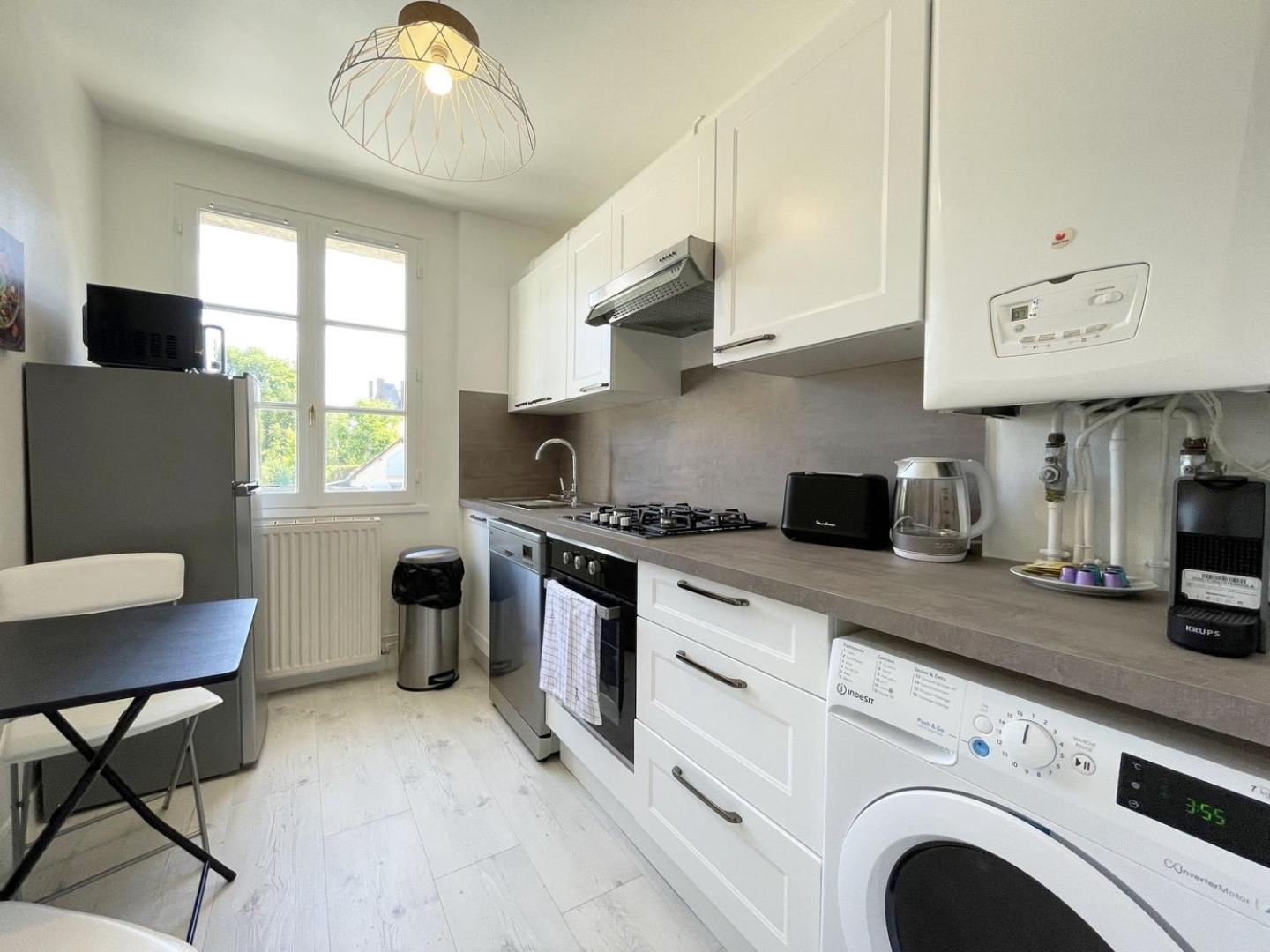 Au Bord De L'Eure - Free Parking Apartment Chartres Exterior photo