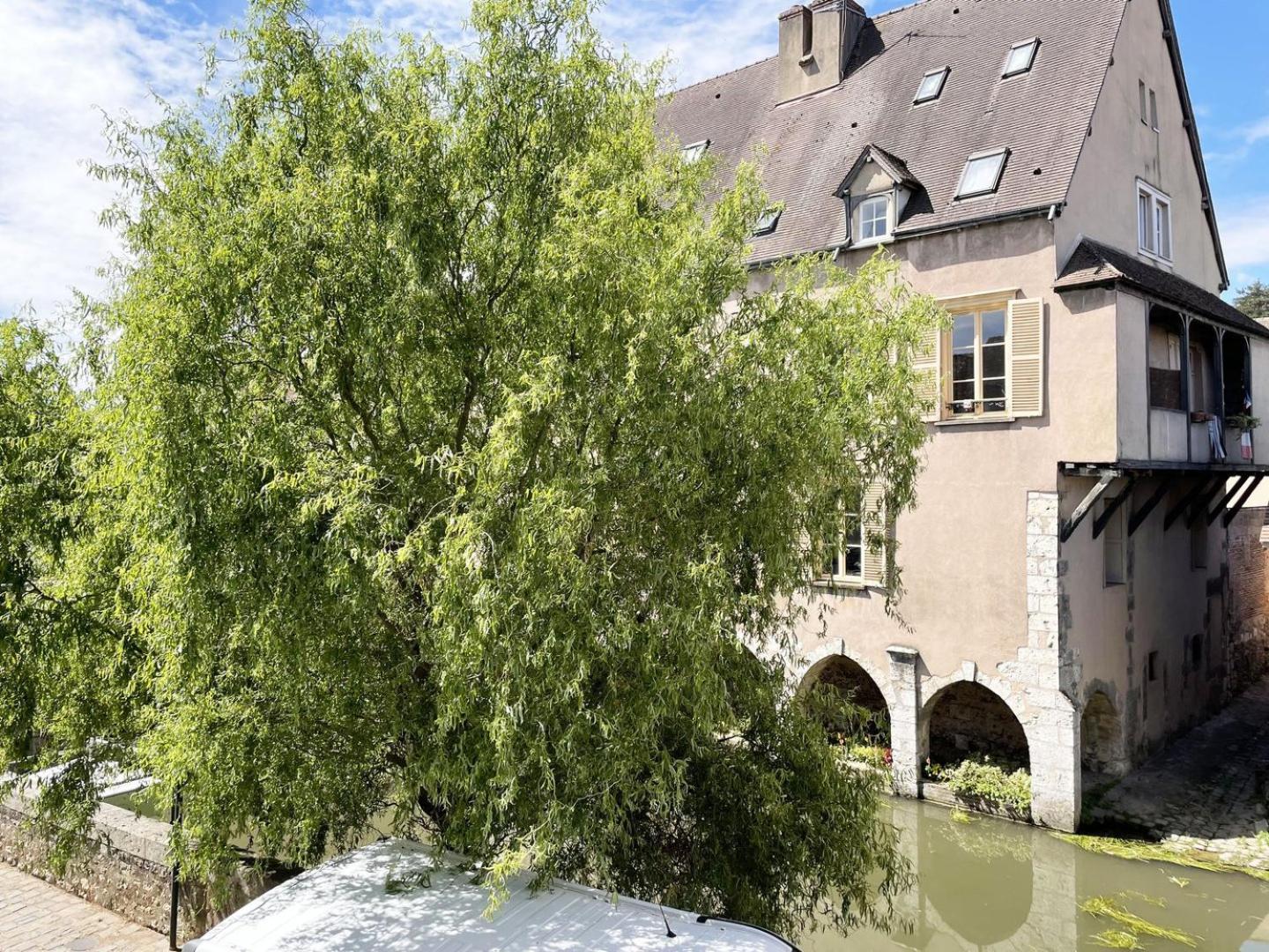 Au Bord De L'Eure - Free Parking Apartment Chartres Exterior photo